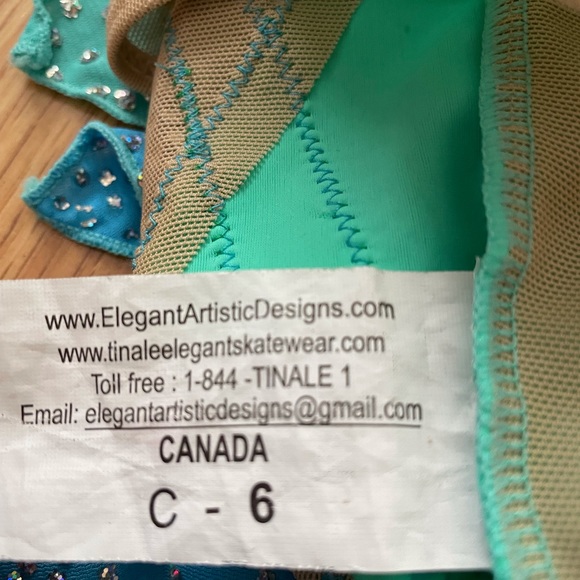 ⭐️Girls skating dress size 6 - Picture 4 of 4